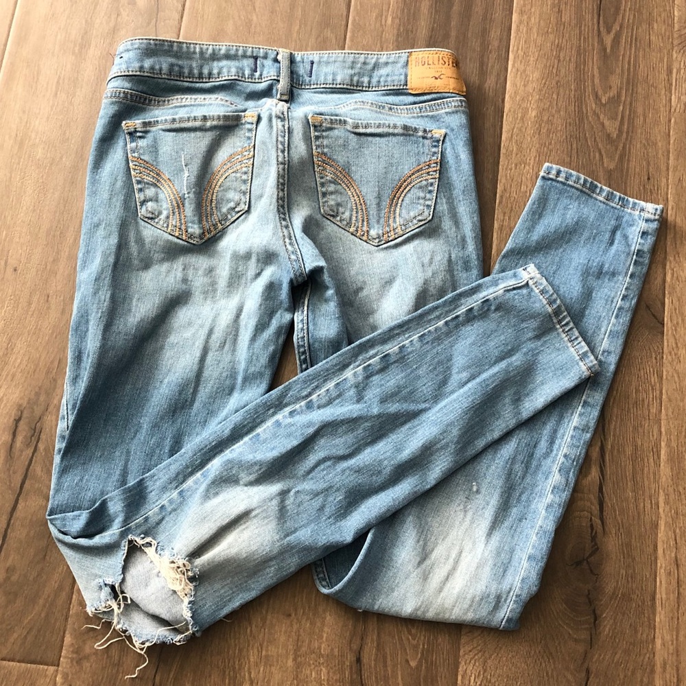 Distressed Hollister light denim jeans